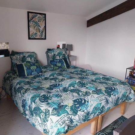 Bed and Breakfast Un Air De Campagne Millac  Esterno foto
