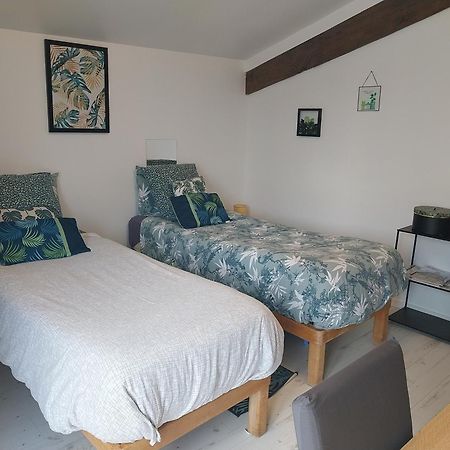 Bed and Breakfast Un Air De Campagne Millac  Esterno foto